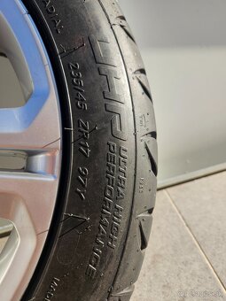 Predám disky R17 s úplne novými pneumatikami 235/45/17 - 10