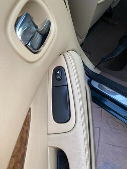 Jaguár S - 10