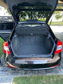 Skoda octavia 2 2.0 TDI CR DPF RS DSG - 10