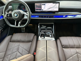 BMW Rad 7 740d mHEV xDrive A/T - 10