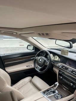 BMW 740XD F01 - 10