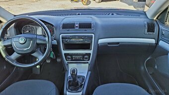 Škoda Octavia Combi 1.6 MPi Tour II benzín - 10