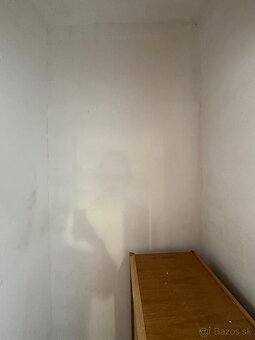 Priestranný 3-izbový byt s rozlohou 76 m² - 10