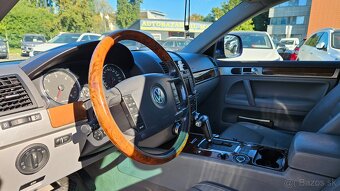 Volkswagen Touareg 3.0 V6 TDI - 10