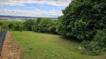 Predaj záhrady 899 m2, k.ú. Dražovce, Hrabová ulica, obec Ni - 10