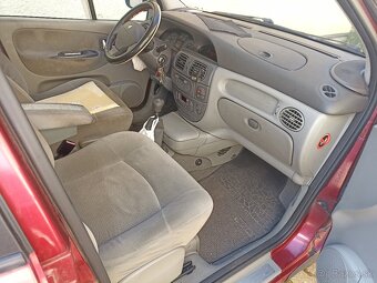 Renault Scénic 1.9 dci - 10