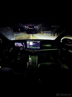 Volkswagen Passat Variant 2.0 TDI R-Line DSG - 10