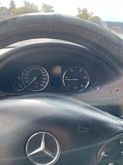 Mercedes 2.2d - 10