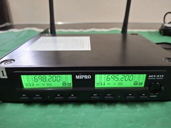 Bezdrotový set MIPRO ACT-312 - 10