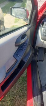 Fiat Stilo 1.4 70 kW spoľahlivý benzínový motor - 10