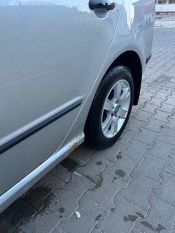 Škoda Fábia 1.2 HTP COMFORT 2004 aj na diely - 10