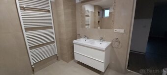 Prenájom 4 izbového bytu v RD - 10