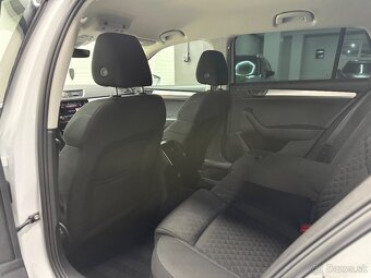 Škoda Superb Combi 2.0tdi 110kw DSG STYLE 82tis 1majiteľ - 10