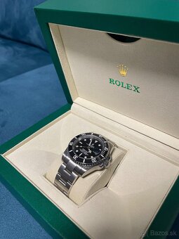 Rolex Submariner - 10