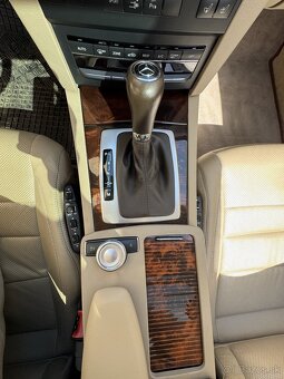 Mercedes-Benz E350 CGI V6 coupe - 10