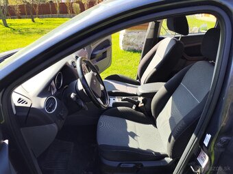 Ford Focus 1.6i 85 kW - 10