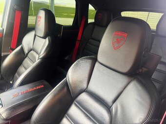 Porsche Cayenne Turbo - 10
