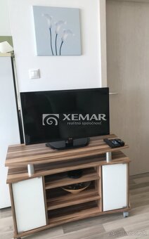Na prenájom: Kompletne zariadený 1-izbový byt s krásnym v... - 10