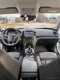 Opel Insignia Sports Tourer - 10