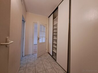 Veľkometrážny 3-izbový byt vo Vrútkach s úžasným výhľadom - 10