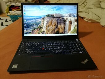 Lenovo E15. i5-10210U. 15,6 FHD. 16 GB. NVMe 512 GB. - 10