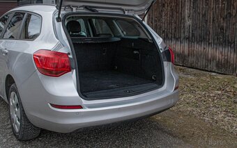 Opel Astra ST 1.7CDTi ECOTEC 81kW M6 - 10