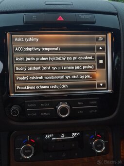 Volkswagen Touareg 4.2TDI V8 - 10