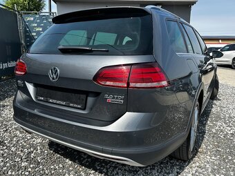 Volkswagen Golf Variant - 10