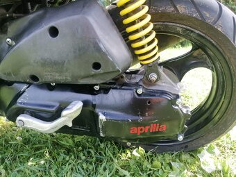 Aprilia SR50 plátne papiere + ŠPZ - 10