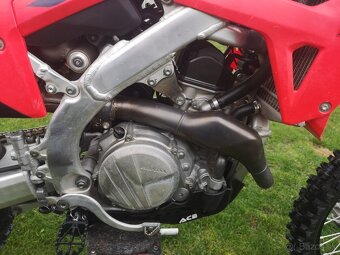 Honda CRF 450R, r.v. 2024 se startérem. - 10
