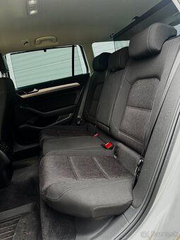 Volkswagen Passat Variant 2.0 TDi DSG - Comfortline - 10