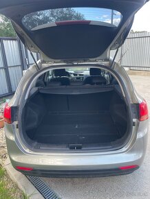 Kia Cee d 1.6 - 10