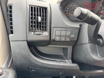 Citroën Jumper 2.2 BlueHDi 121 KW–r. 2022–BIELA–TOP STAV - 10