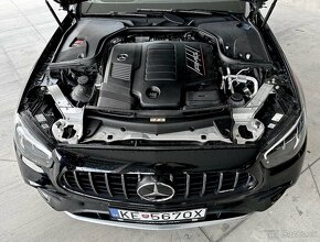 Mercedes AMG E53 4MATIC+ 326kw 2022 cena s DPH - 10