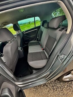 Volkswagen Golf 5 Sport TDi - 10