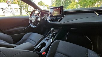 Toyota Corolla 1,8 Hybrid E-Cvt kombi 75000km kúpené SK DPH - 10