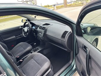 Volkswagen Polo 1.2 12V benzín - 10