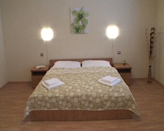 2-izb. byt s dvorom blízko centra – vlastné parkovisko - 10