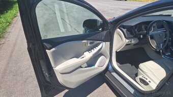 Volvo V40 Cross Country T4 2.0L Ocean Race Geartronic AWD - 10