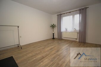 PREDAJ 3 izb BYT v 6 DOME Školská ul. Partizánske - 10