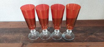 Sklenené poháre - 10