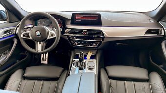 BMW 530d Touring 3,0d 195kw xdrive s pohonom 4x4 a s výkono - 10