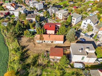 ŠPORTOVÁ ul. - STAVEBNÝ POZEMOK V POKOJNEJ ČASTI OBCE - 10