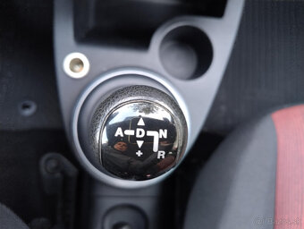 Predam Ford Fiesta 1.4benzin,62.700km,AUTOMAT - 10