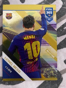 Panini 2019 Fifa 365 Binder - 10