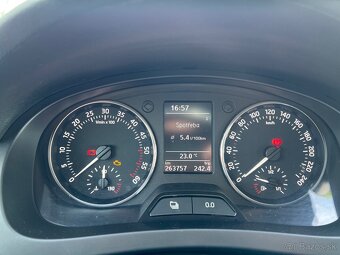 PREDÁM ŠKODA RAPID LIFTBACK 1,6 TDi 66kw 2015 - 10