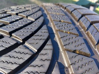 255/45 r19 zimne pneumatiky - 10