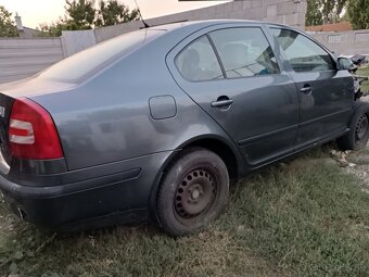 šKODA OCTAVIA COMBI 2 TDI - rozpredám - 10