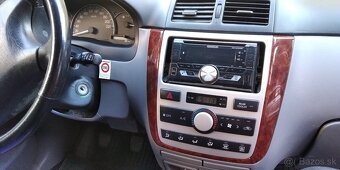 Toyota Avensis Verso 2.0 vvti LPG - 10