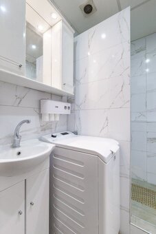 "REZERVOVANÝ" Ponúkam na predaj 3 izbový byt, Dargovských - 10